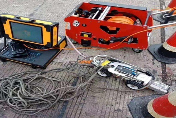 新建CCTV管道检测机器人